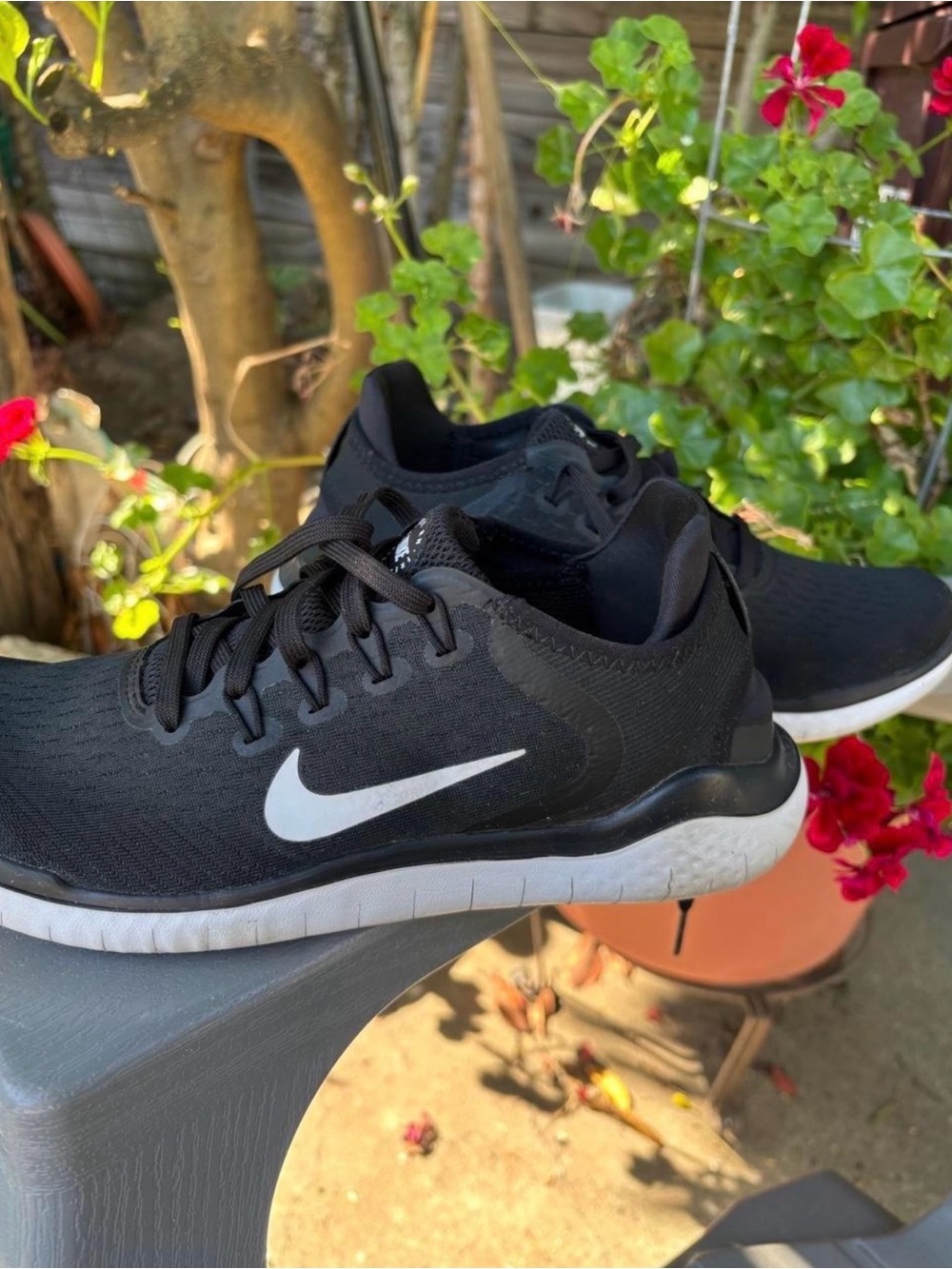 Nike Black Free Run Sneakers